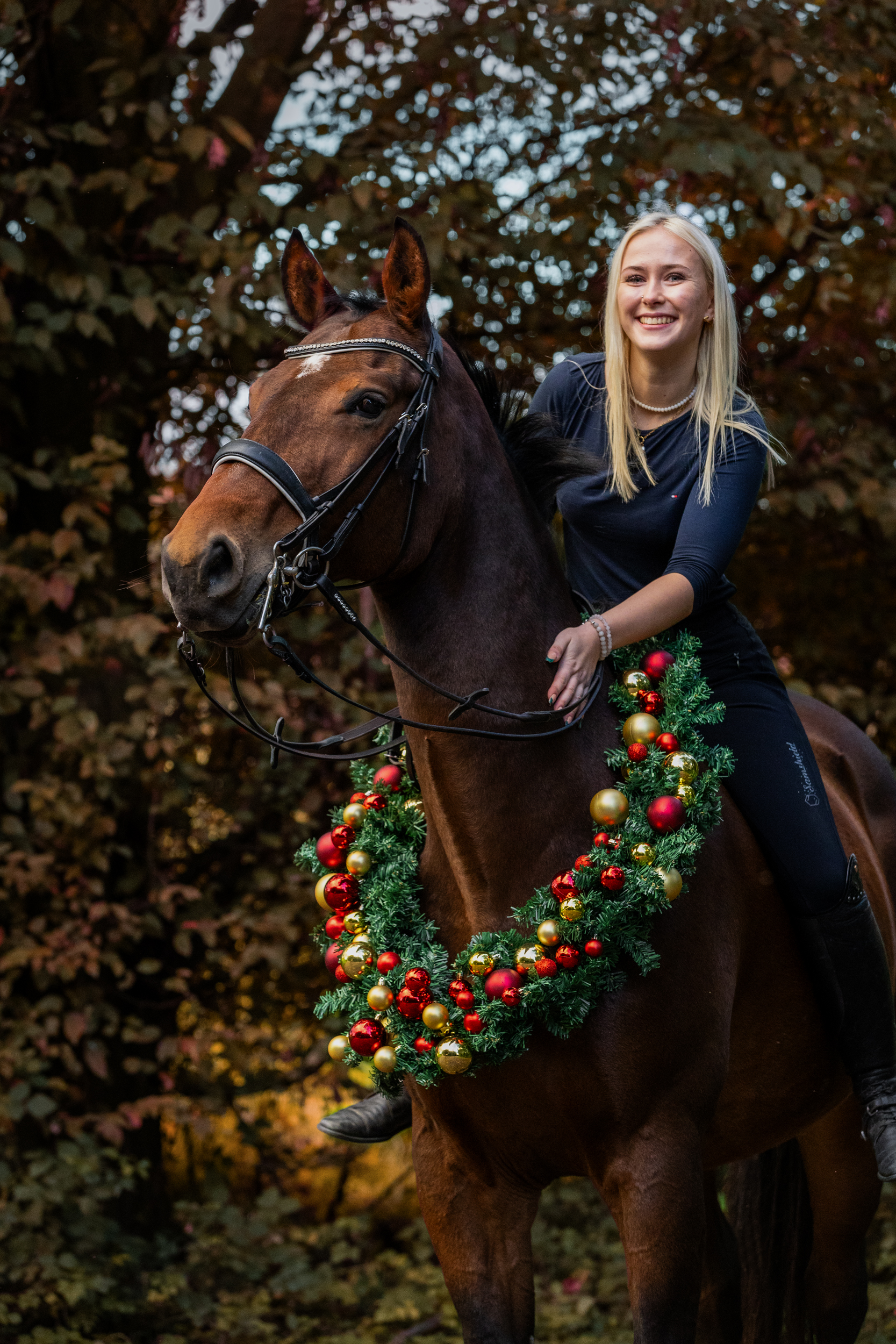 Shooting - Beauty in Black Christmas Edition
